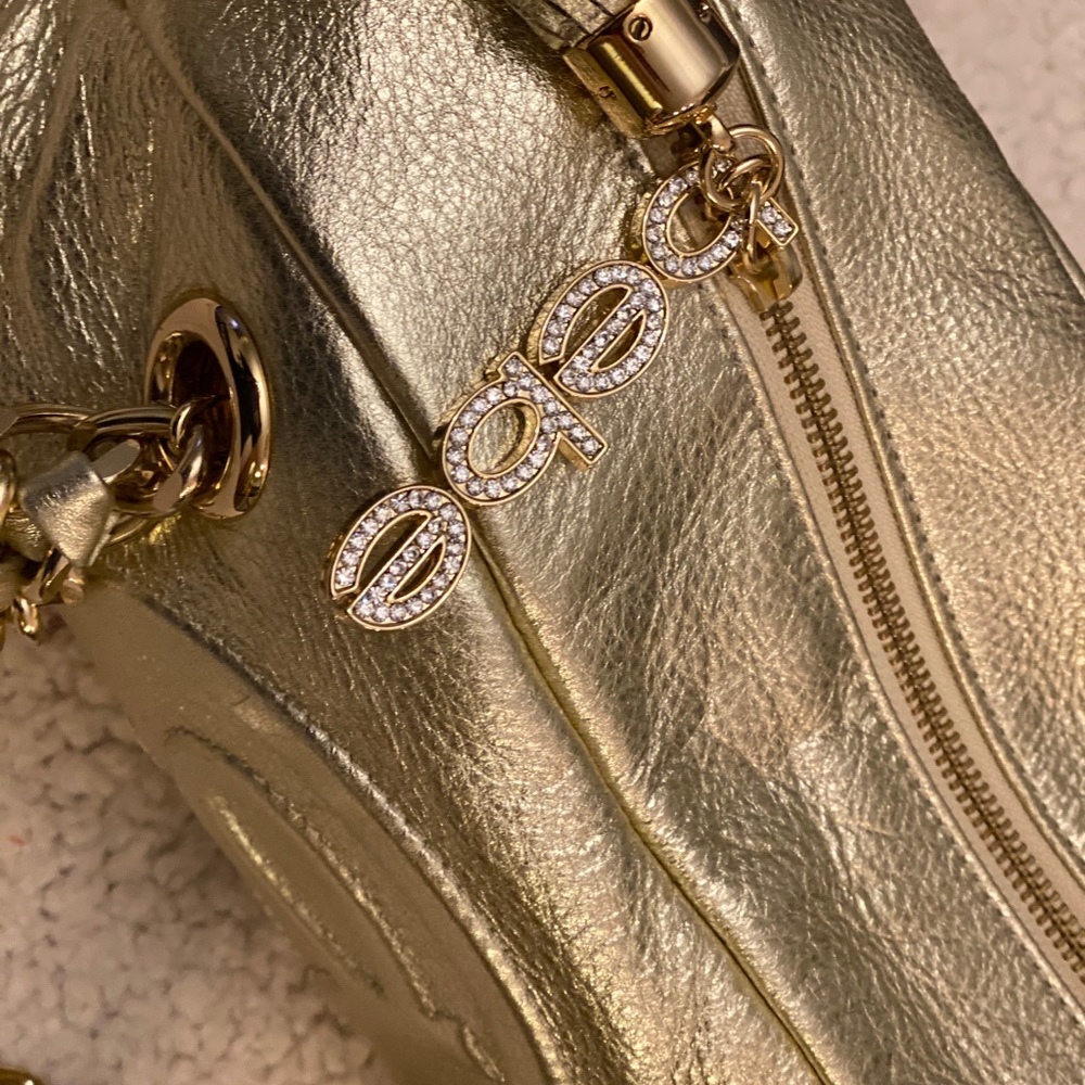 Women’s handbag
